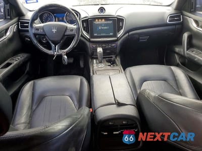 Zdjęcie 8 z 13 samochodu: 2019 MASERATI GHIBLI VIN:ZAM57XSAXK1311072 - miniatura