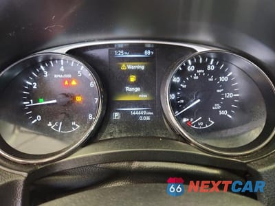 Zdjęcie 9 z 13 samochodu: 2014 NISSAN ROGUE SV VIN:5N1AT2MV7EC763261 - miniatura