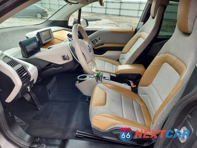 Zdjęcie 7 z 13 samochodu: 2016 BMW I3 BEV VIN:WBY1Z2C5XGV556437 - miniatura