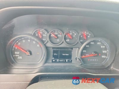 Zdjęcie 9 z 12 samochodu: 2021 CHEVROLET SILVERADO K1500 CUSTOM VIN:3GCPYBEK8MG236765 - miniatura