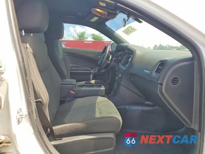 Piąte zdjęcie samochodu w środku: 2018 DODGE CHARGER POLICE VIN:2C3CDXAG4JH181045 - miniatura