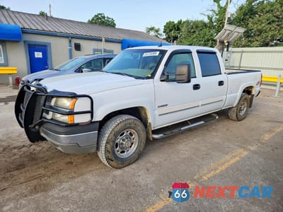 2004 CHEVROLET SILVERADO K2500 1GCGK23UX4F104727 - główne zdjęcie licytacji z USA - miniatura