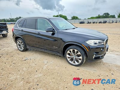 Czwarte zdjęcie samochodu z boku: 2018 BMW X5 SDRIVE35I VIN:5UXKR2C56J0X09291 - miniatura