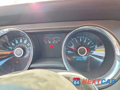 Zdjęcie 9 z 12 samochodu: 2014 FORD MUSTANG VIN:1ZVBP8AM4E5226568 - miniatura