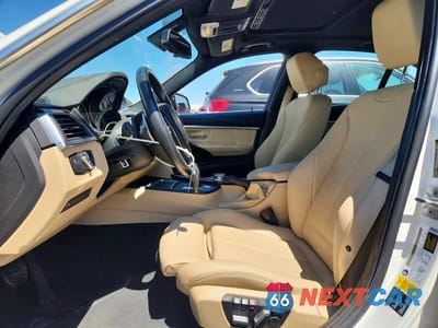 Zdjęcie 7 z 13 samochodu: 2018 BMW 330 XI VIN:WBA8D9C57JEM33061 - miniatura