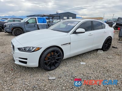 2017 JAGUAR XE PREMIUM SAJAJ4BV8HA964239 - główne zdjęcie licytacji z USA - miniatura