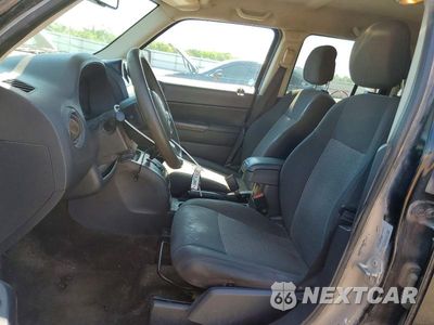 Zdjęcie 7 z 13 samochodu: 2016 JEEP PATRIOT SPORT VIN:1C4NJPBB9GD656727 - miniatura