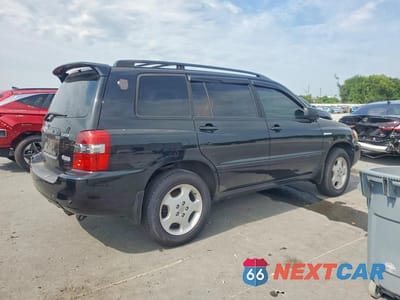 Trzecie zdjęcie samochodu z tyłu: 2004 TOYOTA HIGHLANDER LIMITED VIN:JTEEP21A540049717 - miniatura