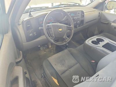 Zdjęcie 8 z 12 samochodu: 2013 CHEVROLET SILVERADO K1500 VIN:1GCNKPEX8DZ148817 - miniatura