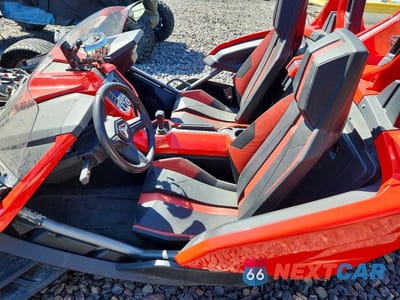 Zdjęcie 7 z 13 samochodu: 2015 POLARIS SLINGSHOT SL VIN:57XAAPFAXF5101317 - miniatura