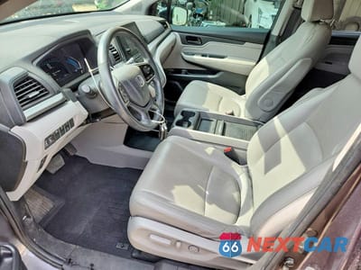Zdjęcie 7 z 14 samochodu: 2019 HONDA ODYSSEY EXL VIN:5FNRL6H76KB021958 - miniatura