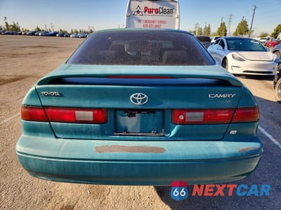 Zdjęcie 6 z 12 samochodu: 1998 TOYOTA CAMRY LE VIN:JT2BG22K6W0240248 - miniatura