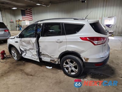 Drugie zdjęcie samochodu z przodu: 2016 FORD ESCAPE SE VIN:1FMCU9GX7GUA65452 - miniatura
