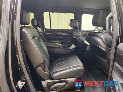 Zdjęcie 11 z 14 samochodu: 2024 JEEP GRAND WAGONEER L SERIES I VIN:1C4SJSEPXRS107324 - miniatura
