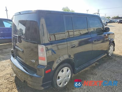 Trzecie zdjęcie samochodu z tyłu: 2006 TOYOTA SCION XB VIN:JTLKT324864077965 - miniatura