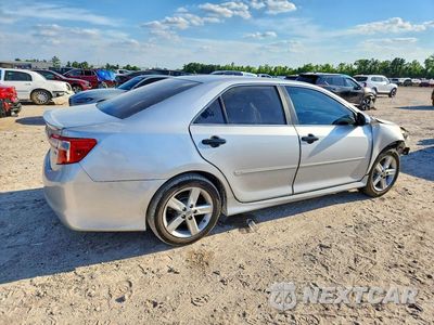 Trzecie zdjęcie samochodu z tyłu: 2013 TOYOTA CAMRY SE VIN:4T1BF1FK5DU217284 - miniatura