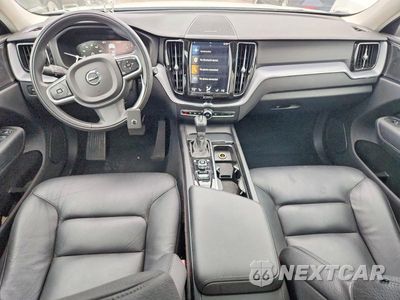 Zdjęcie 8 z 13 samochodu: 2020 VOLVO XC60 T5 MOMENTUM VIN:YV4102RK3L1416883 - miniatura