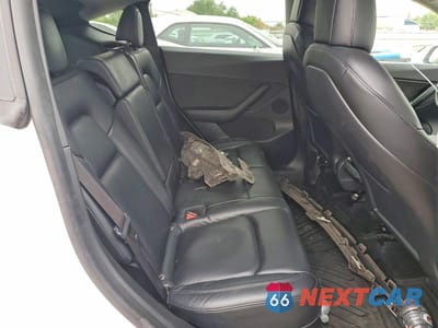 Zdjęcie 11 z 13 samochodu: 2021 TESLA MODEL Y VIN:5YJYGDEE8MF231407 - miniatura