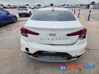 Zdjęcie 6 z 12 samochodu: 2019 HYUNDAI ELANTRA SEL VIN:5NPD84LF5KH426158 - miniatura