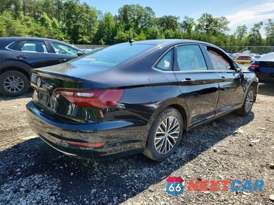 Trzecie zdjęcie samochodu z tyłu: 2021 VOLKSWAGEN JETTA S VIN:3VWC57BU1MM104021 - miniatura