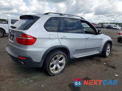 Trzecie zdjęcie samochodu z tyłu: 2008 BMW X5 4.8I VIN:5UXFE835X8L163863 - miniatura