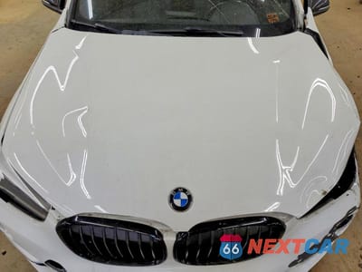 Zdjęcie 12 z 13 samochodu: 2018 BMW X1 XDRIVE28I VIN:WBXHT3C36J5L30928 - miniatura