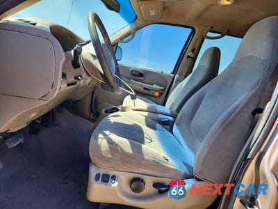 Zdjęcie 7 z 12 samochodu: 2001 FORD F-150 VIN:1FTRW08L91KA08608 - miniatura