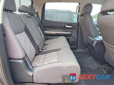 Zdjęcie 10 z 13 samochodu: 2018 TOYOTA TUNDRA CREWMAX SR5 VIN:5TFEM5F17JX128672 - miniatura