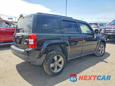 Trzecie zdjęcie samochodu z tyłu: 2015 JEEP PATRIOT LATITUDE VIN:1C4NJRFB4FD439767 - miniatura
