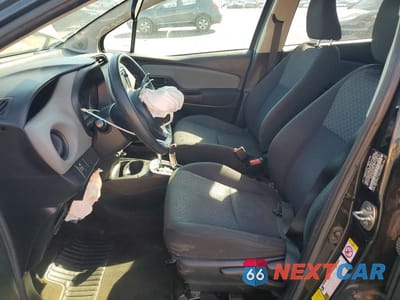 Zdjęcie 7 z 13 samochodu: 2015 TOYOTA YARIS 5-DOOR L VIN:VNKKTUD33FA047724 - miniatura