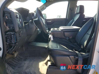 Zdjęcie 7 z 12 samochodu: 2021 CHEVROLET SILVERADO K1500 VIN:3GCUYAEF8MG359725 - miniatura