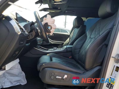 Zdjęcie 7 z 13 samochodu: 2024 BMW X5 XDRIVE40I VIN:5UX23EU03R9S86229 - miniatura
