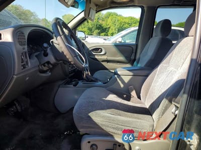 Zdjęcie 7 z 12 samochodu: 2004 CHEVROLET TRAILBLAZER LS VIN:1GNDT13S442281118 - miniatura