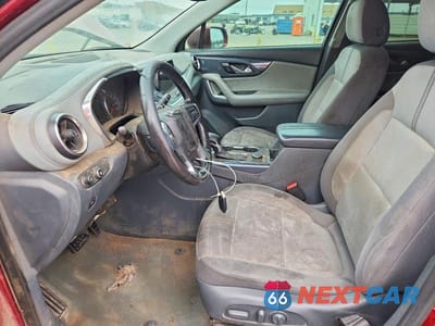 Zdjęcie 7 z 13 samochodu: 2019 CHEVROLET BLAZER 2LT VIN:3GNKBCRS5KS695300 - miniatura