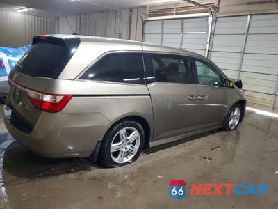 Trzecie zdjęcie samochodu z tyłu: 2012 HONDA ODYSSEY TOURING VIN:5FNRL5H97CB081664 - miniatura