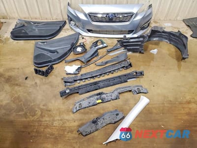 Zdjęcie 12 z 13 samochodu: 2018 SUBARU IMPREZA LIMITED VIN:4S3GTAU69J3717653 - miniatura