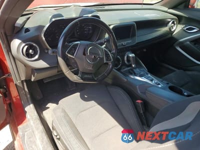 Zdjęcie 8 z 12 samochodu: 2017 CHEVROLET CAMARO LT VIN:1G1FB1RX8H0177460 - miniatura