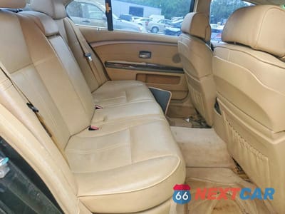 Zdjęcie 10 z 12 samochodu: 2007 BMW 750 VIN:WBAHN83517DT65944 - miniatura