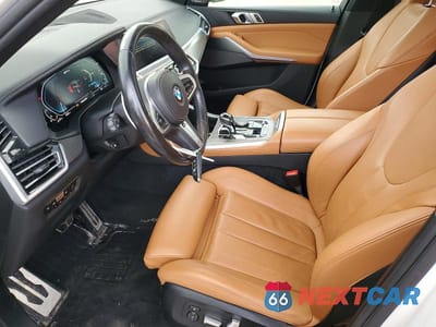 Zdjęcie 7 z 13 samochodu: 2021 BMW X5 XDRIVE45E VIN:5UXTA6C07M9G43070 - miniatura