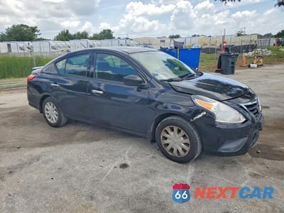 Czwarte zdjęcie samochodu z boku: 2017 NISSAN VERSA 1.6 SV VIN:3N1CN7AP8HL903405 - miniatura