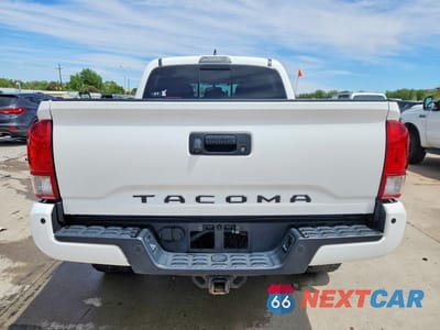 Zdjęcie 6 z 12 samochodu: 2017 TOYOTA TACOMA TRD OFF-ROAD VIN:3TMCZ5AN7HM045620 - miniatura