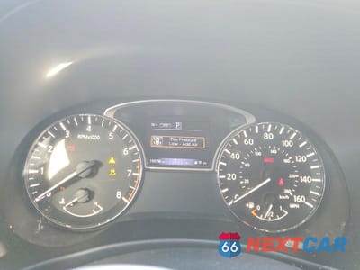 Zdjęcie 9 z 14 samochodu: 2018 NISSAN PATHFINDER SV VIN:5N1DR2MM9JC603119 - miniatura