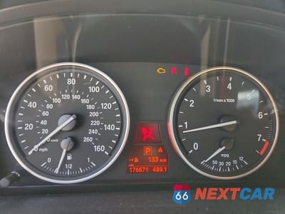 Zdjęcie 9 z 13 samochodu: 2013 BMW X5 XDRIVE35I VIN:5UXZV4C59D0B06980 - miniatura