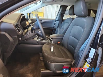 Zdjęcie 7 z 12 samochodu: 2025 FORD ESCAPE ACTIVE VIN:1FMCU9GN9SUA82003 - miniatura