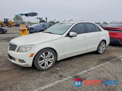 2010 MERCEDES-BENZ C 300 WDDGF5EB0AR111980 - główne zdjęcie licytacji z USA - miniatura