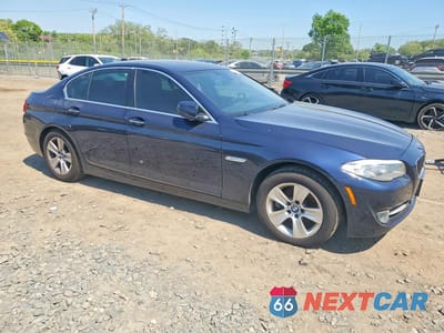 Czwarte zdjęcie samochodu z boku: 2013 BMW 528 XI VIN:WBAXH5C56DD108551 - miniatura
