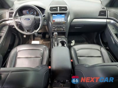 Zdjęcie 8 z 13 samochodu: 2019 FORD EXPLORER XLT VIN:1FM5K8D86KGB32703 - miniatura