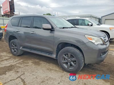 Czwarte zdjęcie samochodu z boku: 2011 LEXUS GX 460 VIN:JTJBM7FX4B5033936 - miniatura