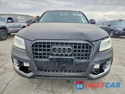 Piąte zdjęcie samochodu w środku: 2016 AUDI Q5 PREMIUM VIN:WA1C2AFP0GA055225 - miniatura