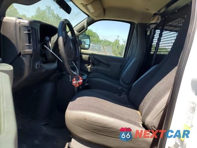 Zdjęcie 7 z 13 samochodu: 2023 GMC SAVANA G2500 VIN:1GTW7AFP1P1238220 - miniatura